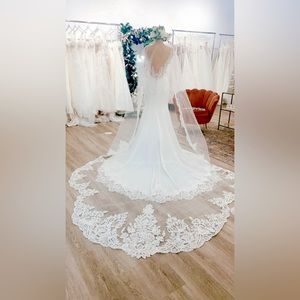Ivory wedding veil - brand new, never worn